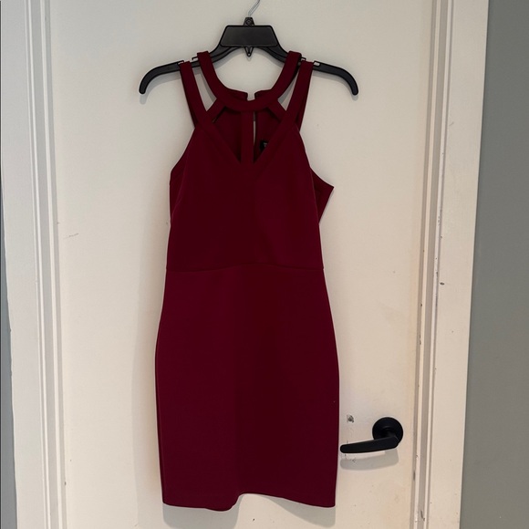 Guess Burgundy Sleeveless Dress - Picture 1 of 4